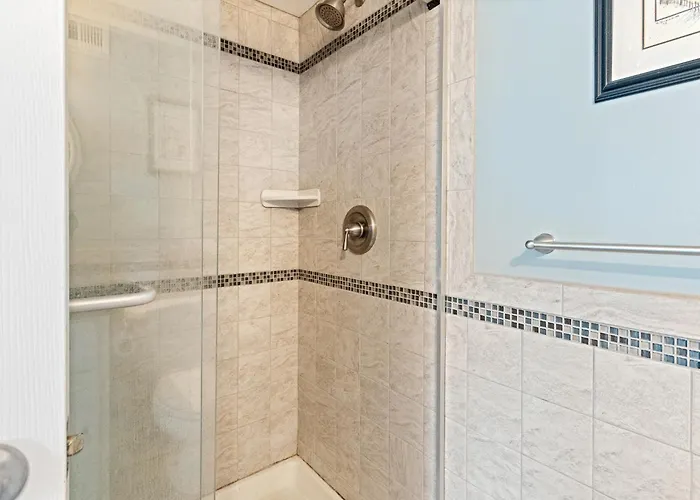 Holiday home Ocean Getaway Capri 2br W Ocean Views, Pool, Fitness Center *