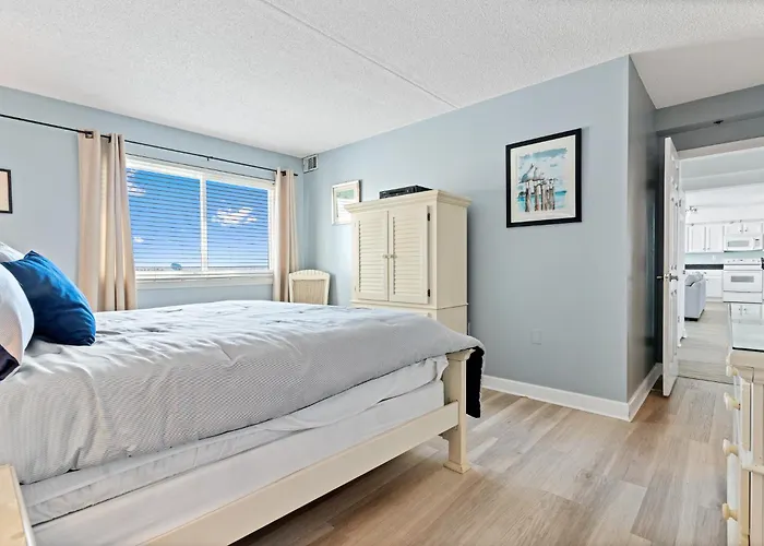 Holiday home Ocean Getaway Capri 2br W Ocean Views, Pool, Fitness Center